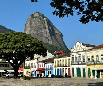 Descubra a Praça dos Ossos em Búzios: Um Patrimônio Cultural Inesquecível