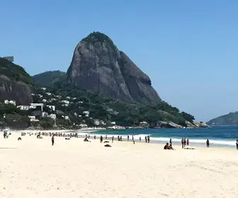 Descubra as Belezas da Praia de Tucuns em Búzios Descubra as Belezas da Praia de Tucuns em Búzios