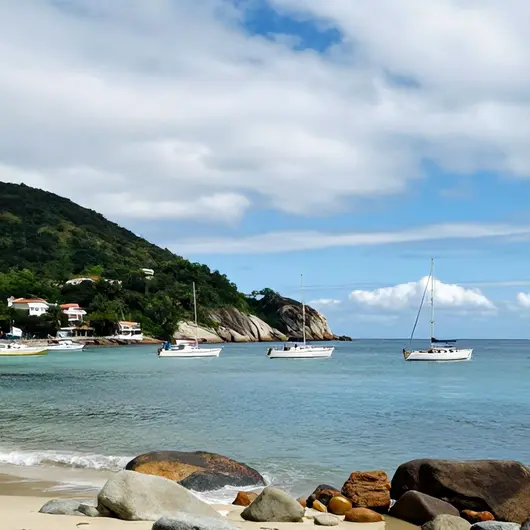 Descubra o Passeio de Barco em Búzios