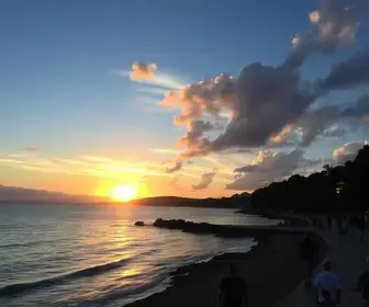 Entardecer em Armação dos Búzios/RJ surpreende moradores e turistas com espetáculo visual